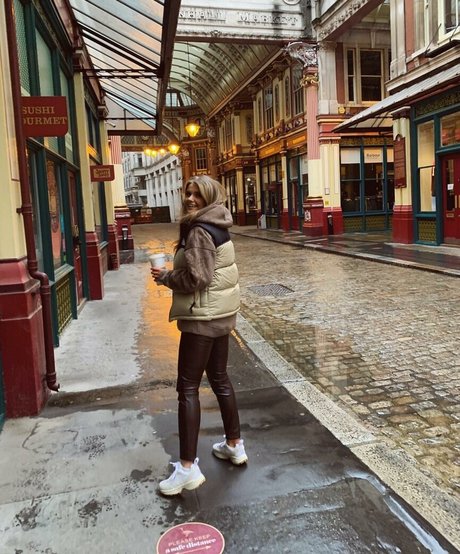 Emily Mather HDモデル 画像