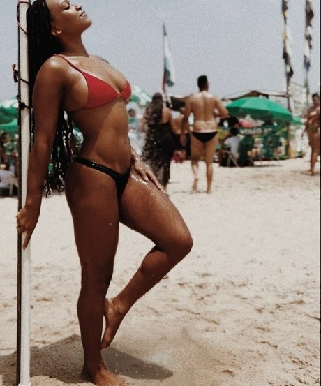 Rebeca Andrade ポルノスター HD 写真