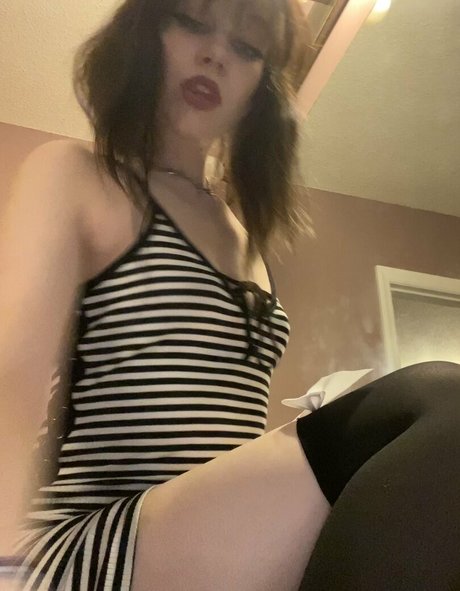 sluttylilypad ポルノスター エロティック 写真