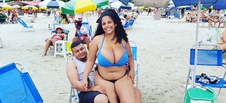 濡れたオマンコオンリーファンズ 無料裸 写真