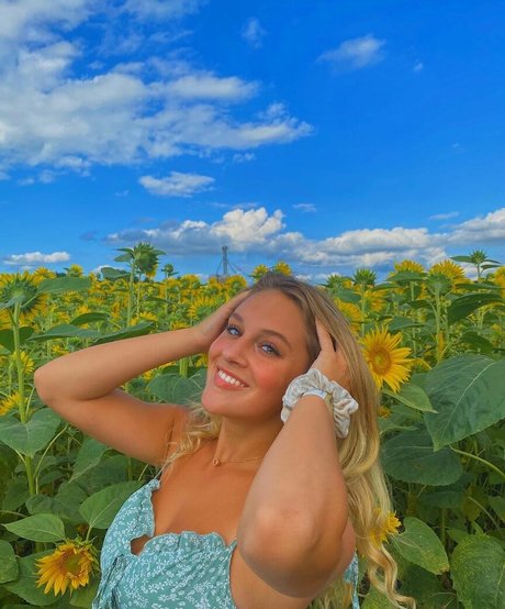 Gracie Diewald ポルノスター アート 画像