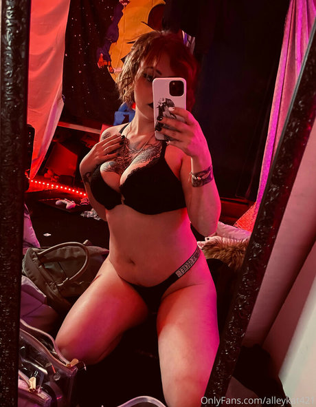 Alleykat421 無料スター 写真