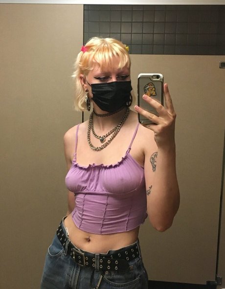 gothbimboxxx ヌードモデル 写真