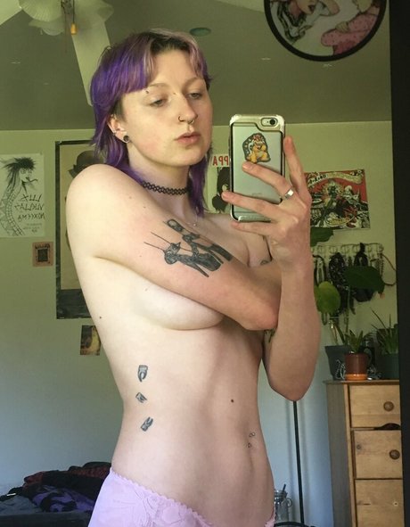 gothbimboxxx 女優 画像