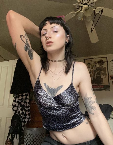 gothbimboxxx セクシー女優 アーカイブ