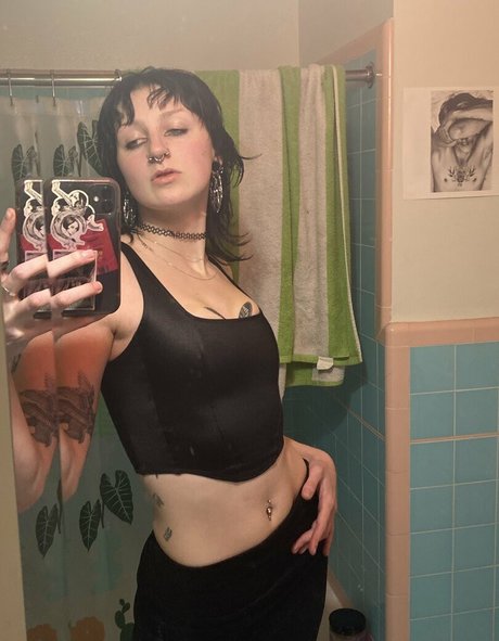 gothbimboxxx 独占女優 画像