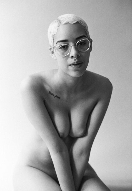 Sebastian Rosemarie ポルノスター アダルト 写真