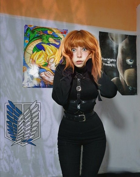 Linka Campanelli ヌード女優 写真