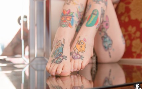 Mistyy ポルノスター セクシー 写真