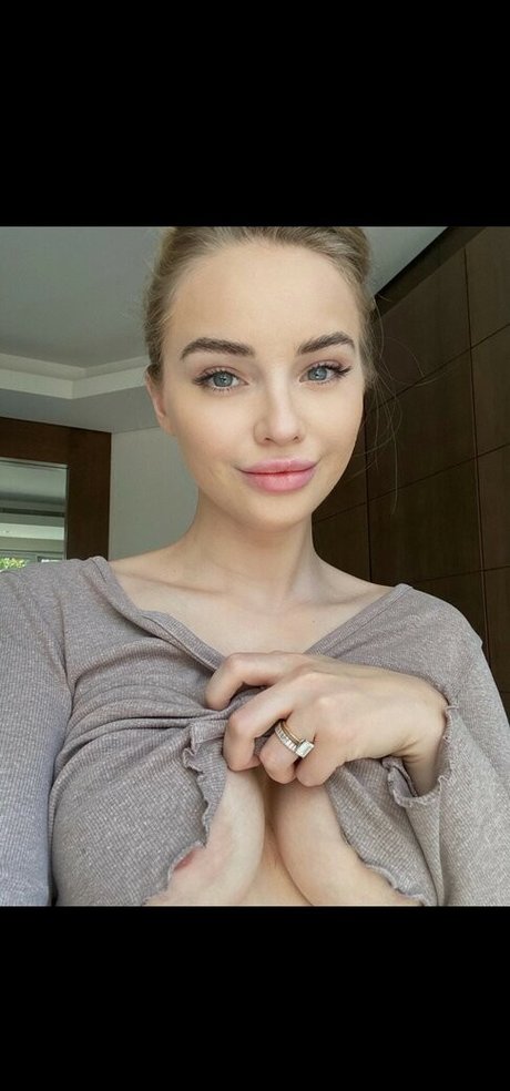 いたずらなオンリーファンズ アートポルノ 写真