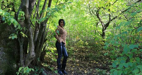 曲線美の裸オンリーファンズ ヌード ギャラリー