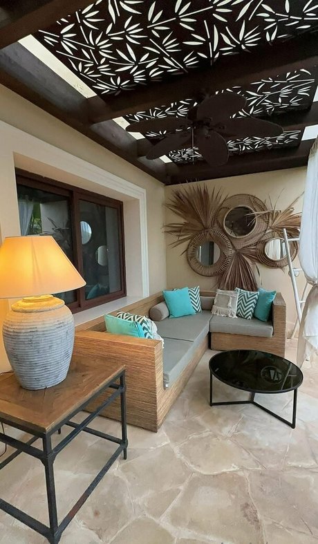 ブラジルの巨乳オンリーファンズ セクシー 画像