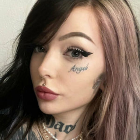 AlienxBaby 可愛いモデル 写真