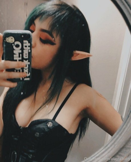 AlienxBaby かわいいスター 写真