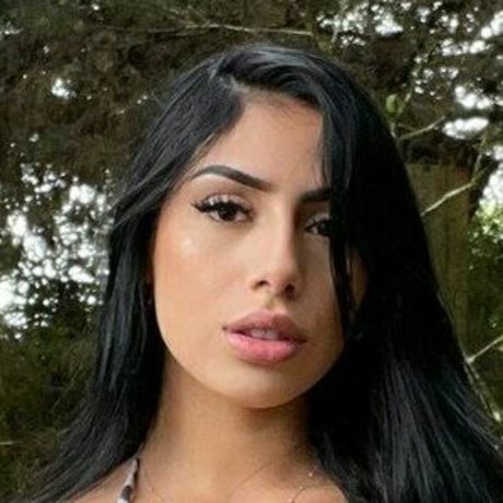 寝取られ無料オンリーファンズ 美しい裸 画像