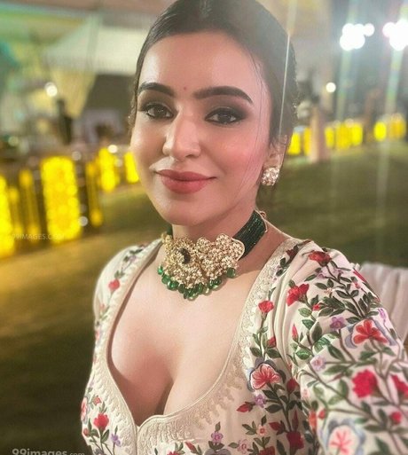 Ankitta Sharma 高品質のスター 写真