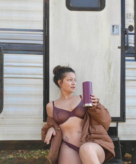 Chelsie Aryn ホットなスター 写真