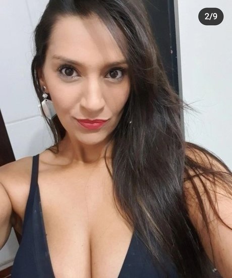 Jee Trindade 裸のモデル 画像