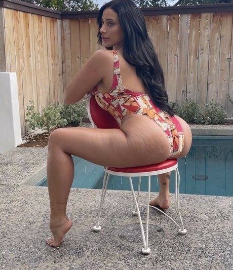 Gabriella Firek セクシーなスター 写真