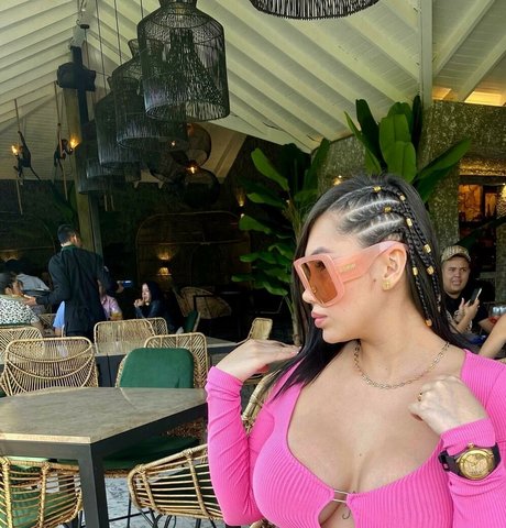 Bombshell Mel 最高の女優 写真