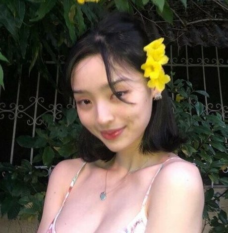アジア人ニューハーフオンリーファンズ 無料セックス 画像