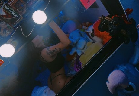Jlowdubz ヌードモデル 写真