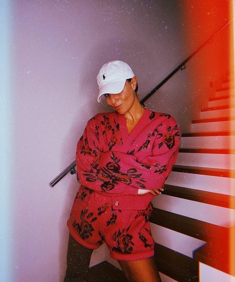 Laura Wontorra ヌードモデル 写真
