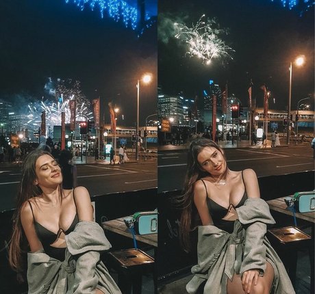 18ヌードオンリーファンズ セクシーヌード 写真