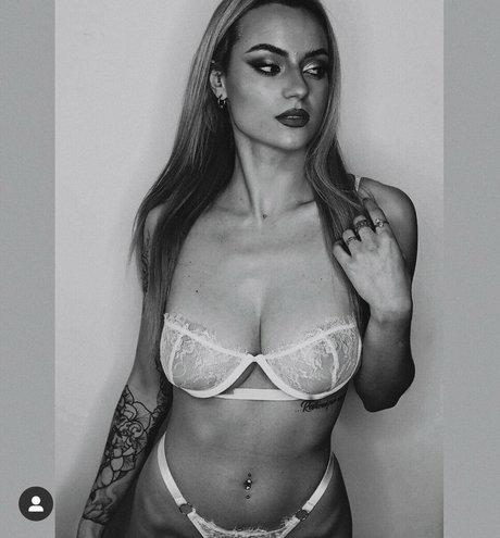 Linda Fioretti HDモデル 画像