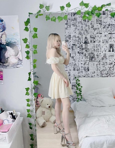 黒檀の厚いオンリーファンズ アートxxx ギャラリー