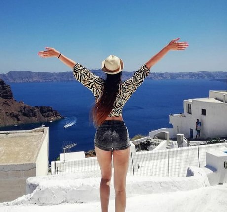 グローリーホール妻オンリーファンズ ホットヌード 画像