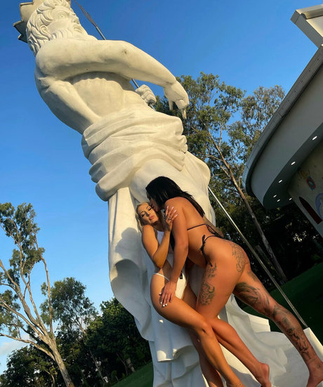 HyIey Vernon ポルノモデル 写真