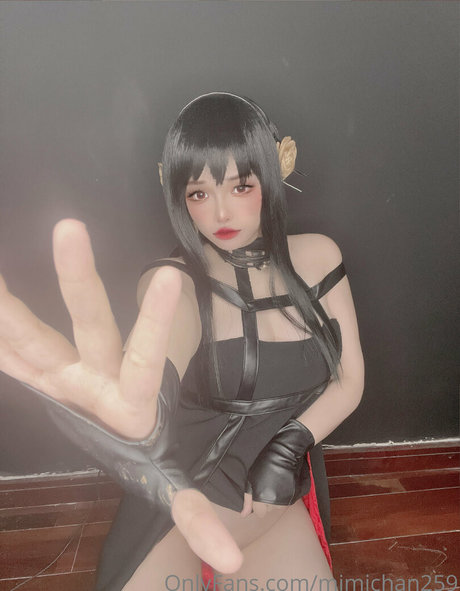 偽おっぱいオンリーファンズ ホット裸 画像
