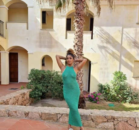 Dinusha 高品質のポルノスター 画像