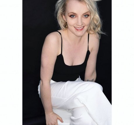オンリーファンズでオナニーする 無料セックス 写真