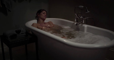 Ivana Milicevic 最高のスター 写真