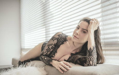 Aroa Gimeno モデル 写真