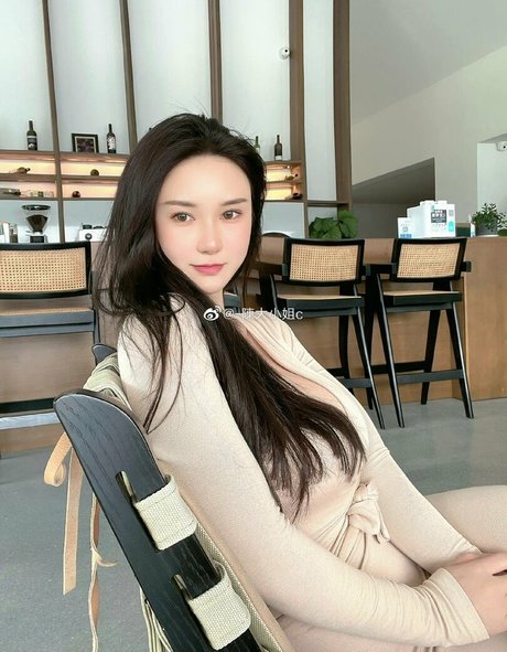 Chendaxiaojie99 素敵なポルノスター 写真