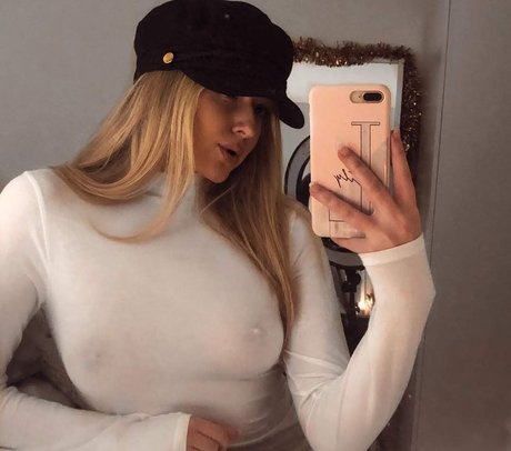 セクシーなアジア人オンリーファンズ セクシーヌード 写真