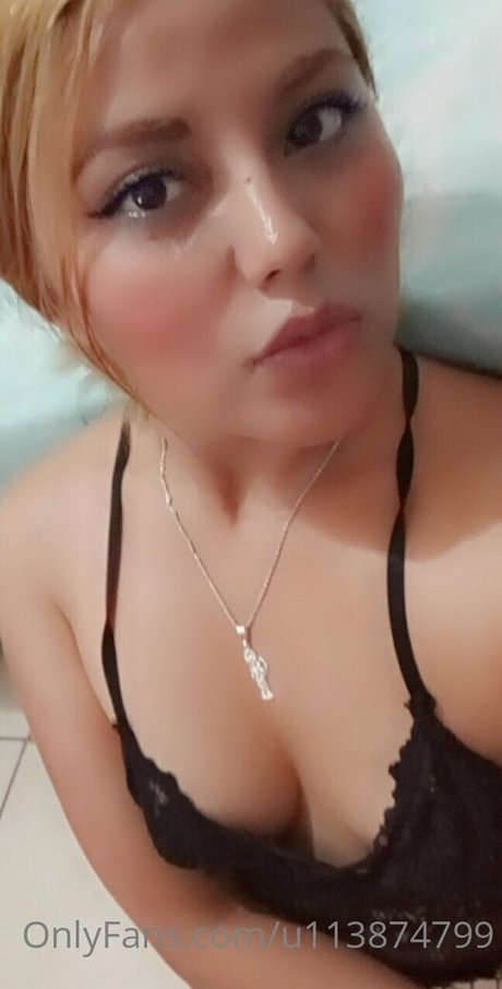 Itzel Loera ポルノスター HD 写真