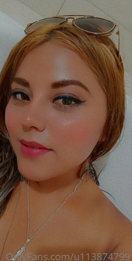 Itzel Loera エロティックなスター ギャラリー