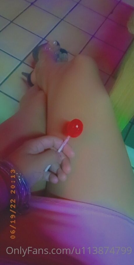 Itzel Loera セクシー女優 写真