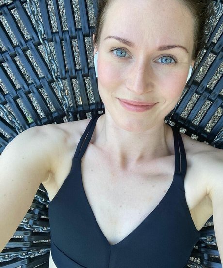 Sanna Marin 素敵なスター 写真