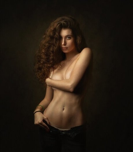 Vlada Davidenk ポルノモデル 写真