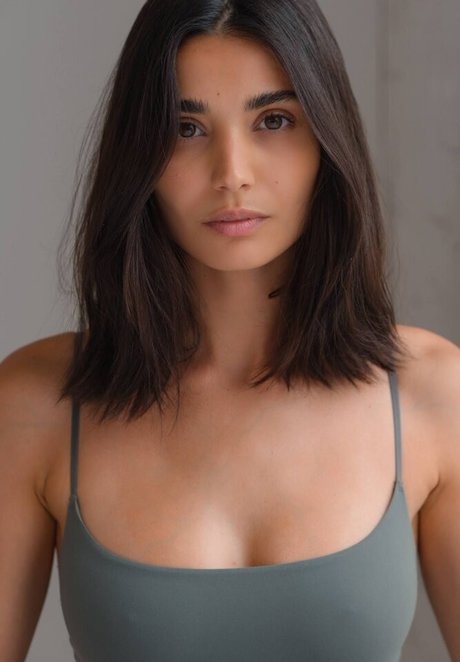 Melina DiMarco アダルトスター ギャラリー
