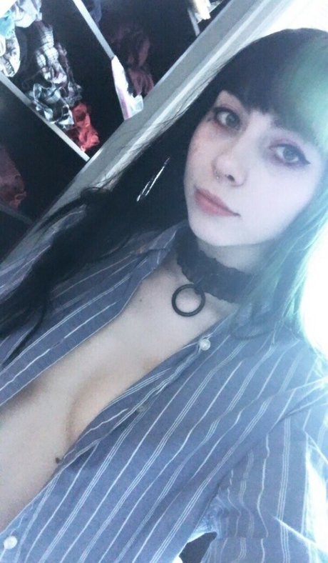 quinnie666 裸モデル 写真