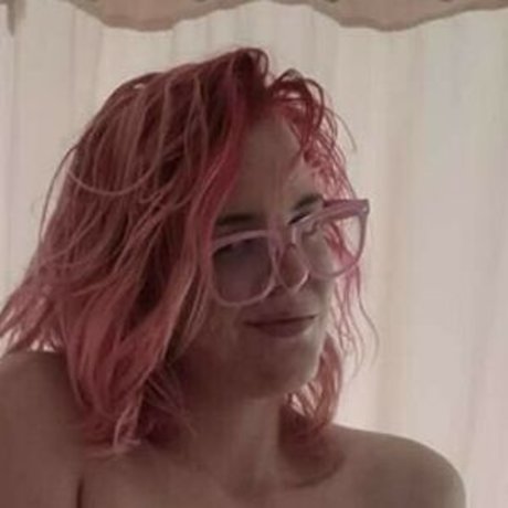 Kittythedancer ポルノモデル 写真