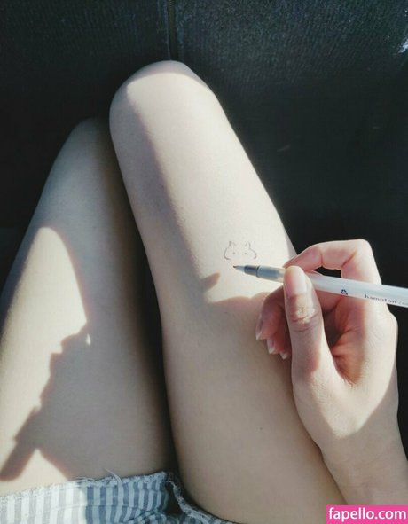 SkittyKat セクシーモデル 画像