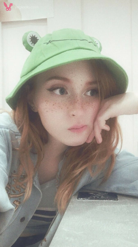 エボニーサマーオンリーファンズ セックス 写真