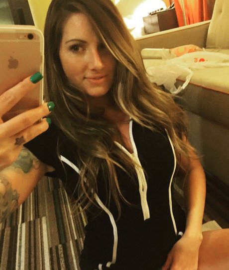 Teagan Presley ヌードモデル 写真